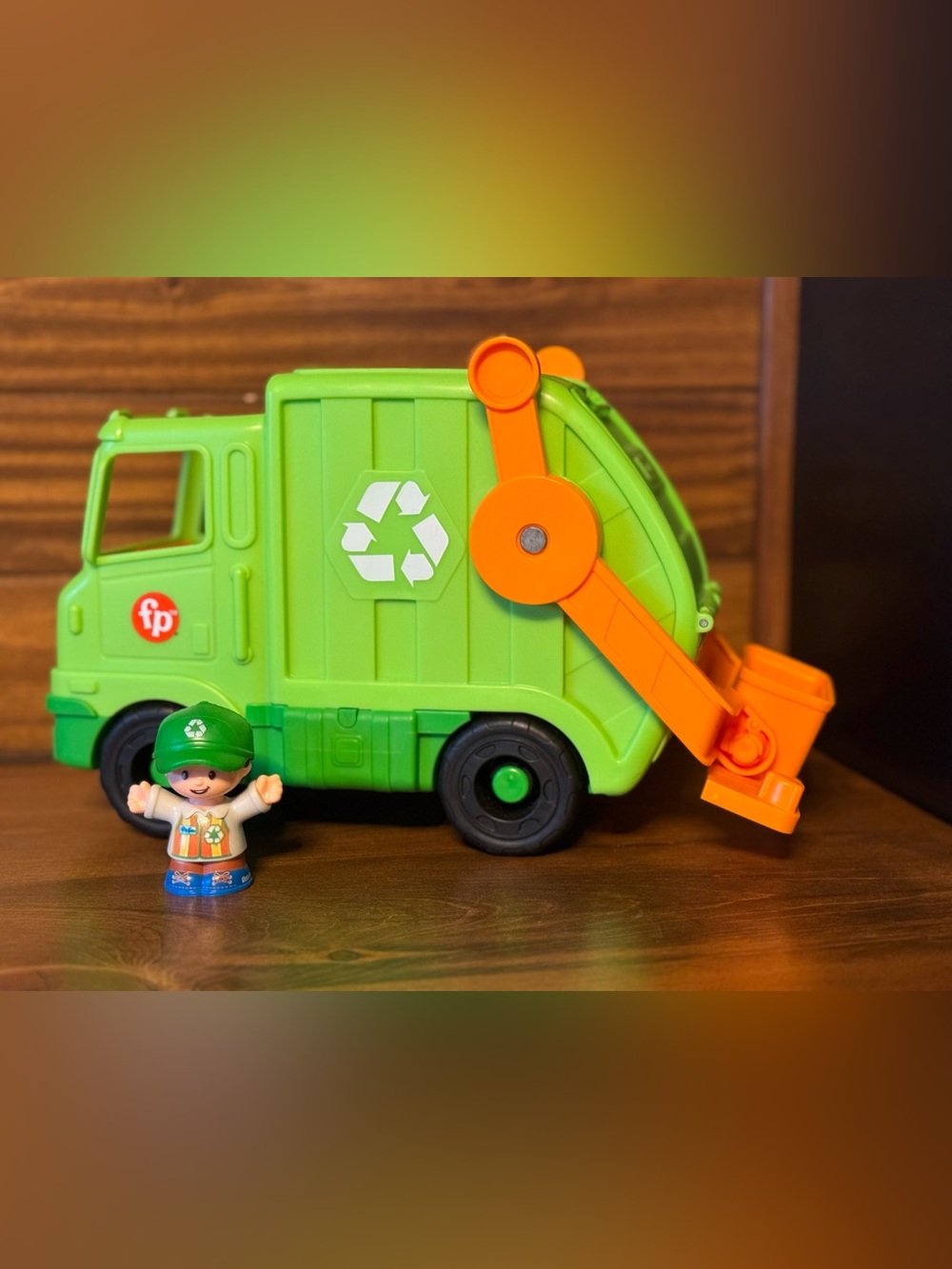 Little people Green & Orange Recycling Truck Toy for Kids with recycle man